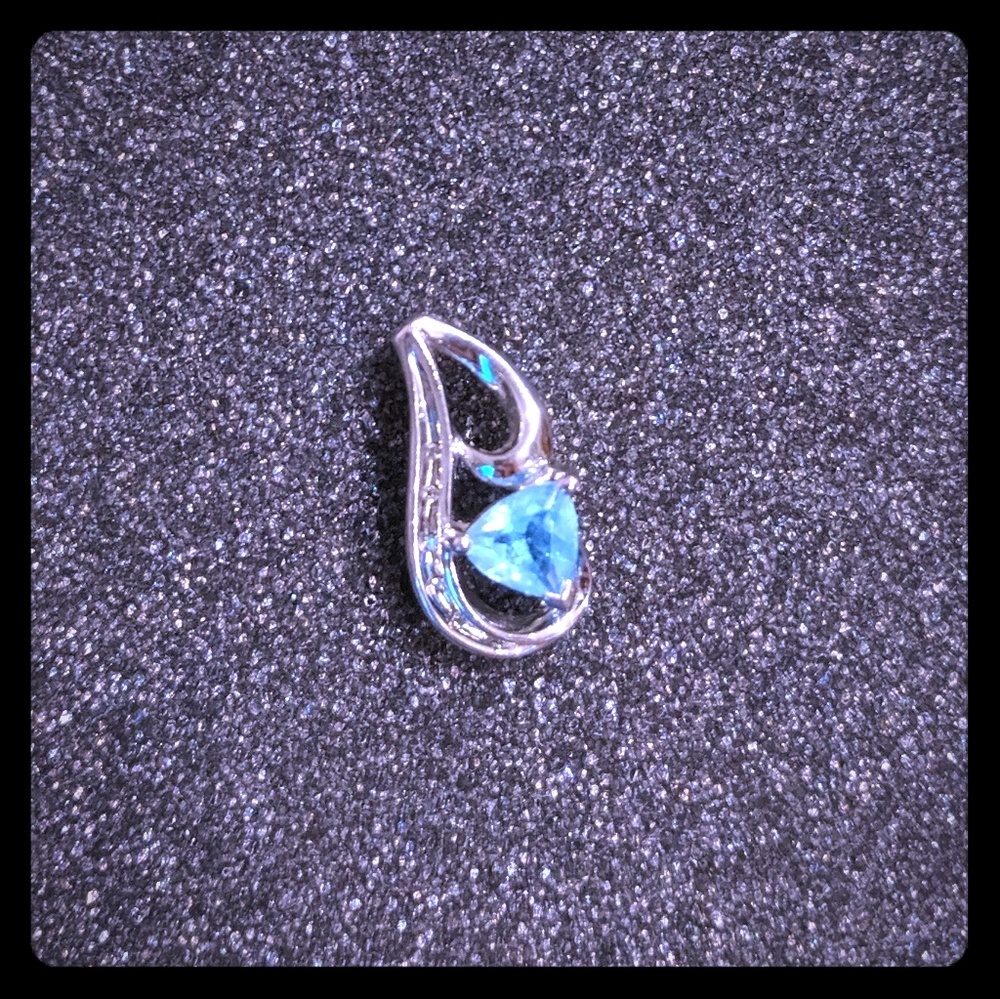 Topaz pendant